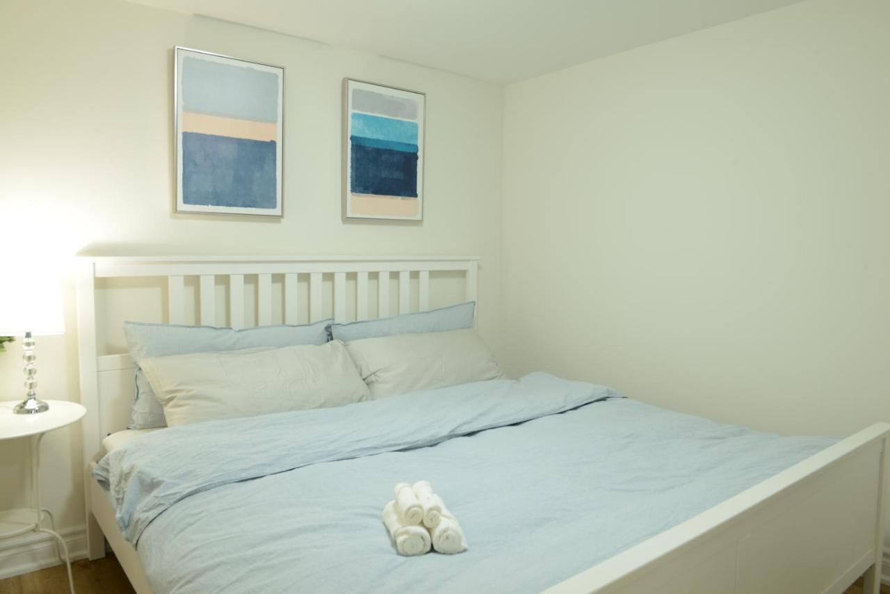 Spacious 2-Bed-Room Near Yonge & Major Mackenzie Richmond Hill Eksteriør bilde