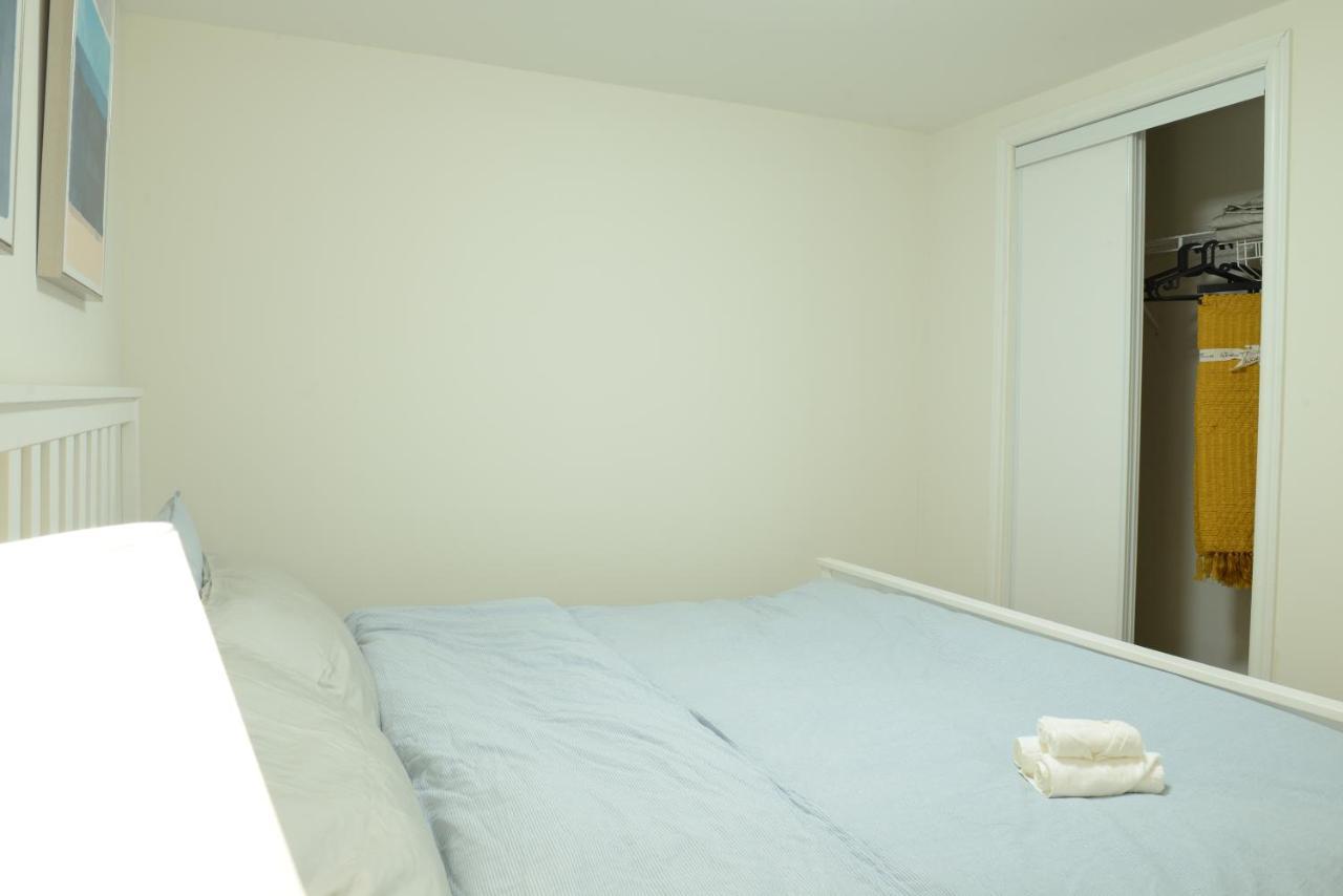 Spacious 2-Bed-Room Near Yonge & Major Mackenzie Richmond Hill Eksteriør bilde