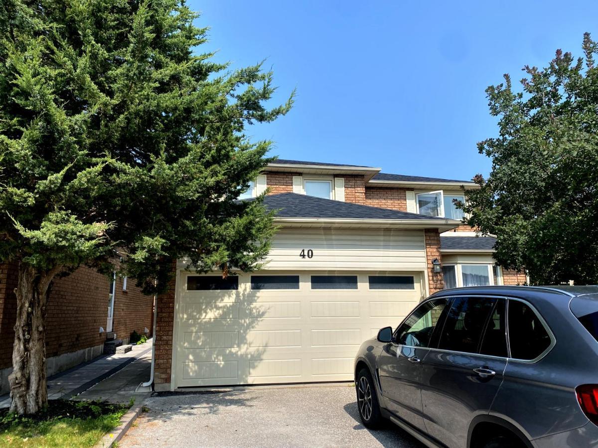 Spacious 2-Bed-Room Near Yonge & Major Mackenzie Richmond Hill Eksteriør bilde