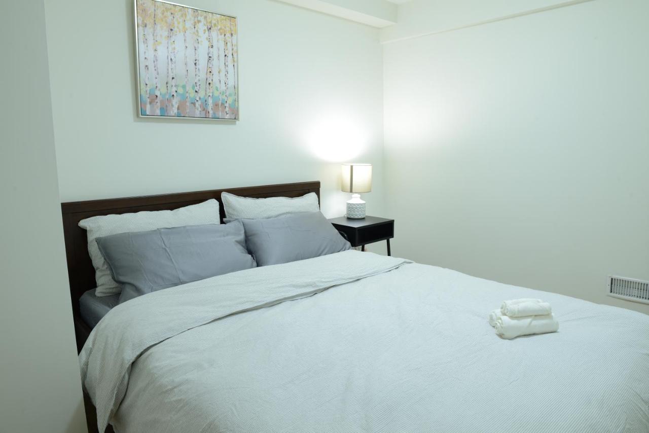 Spacious 2-Bed-Room Near Yonge & Major Mackenzie Richmond Hill Eksteriør bilde